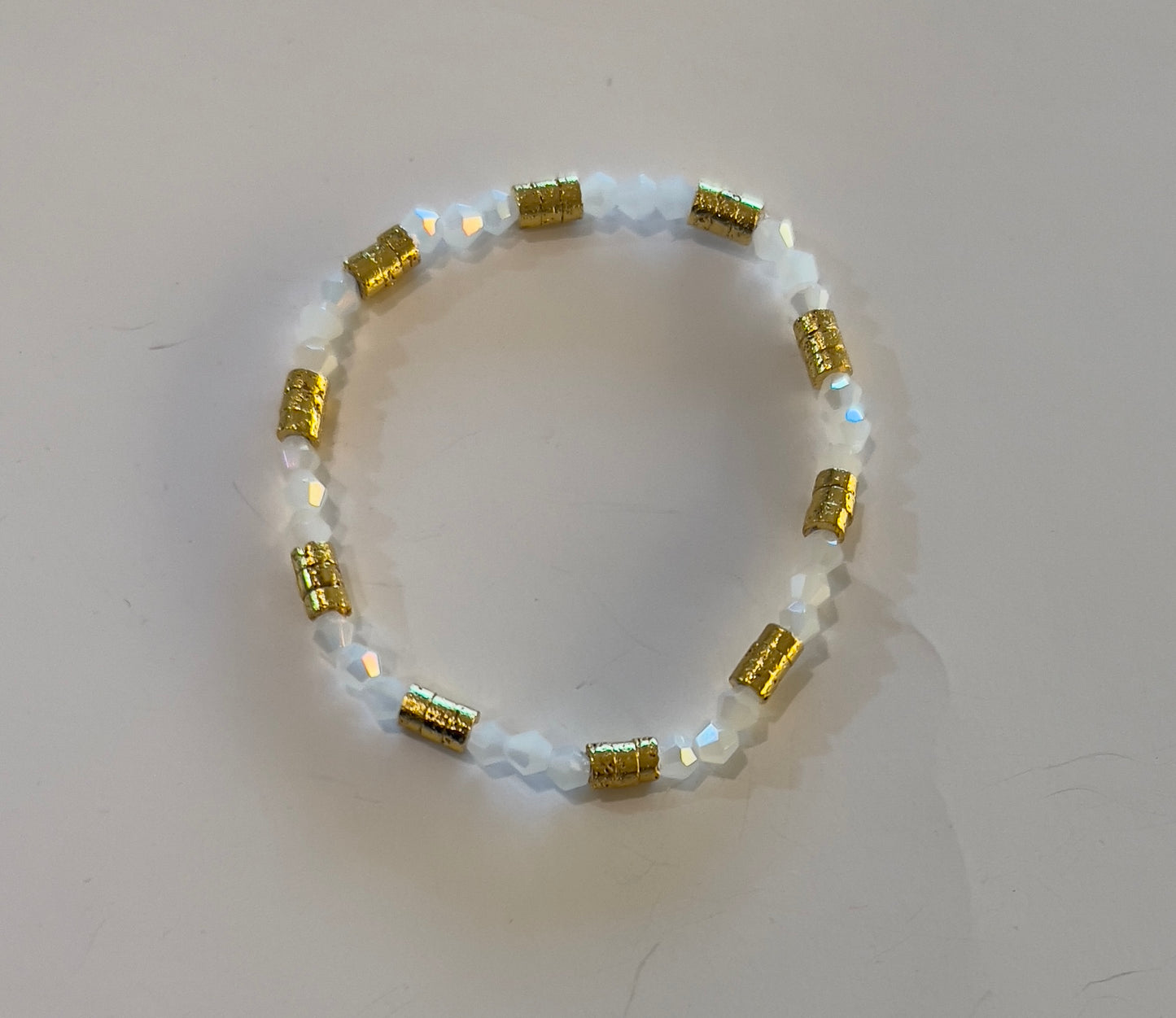White & Golden Beaded Bracelet